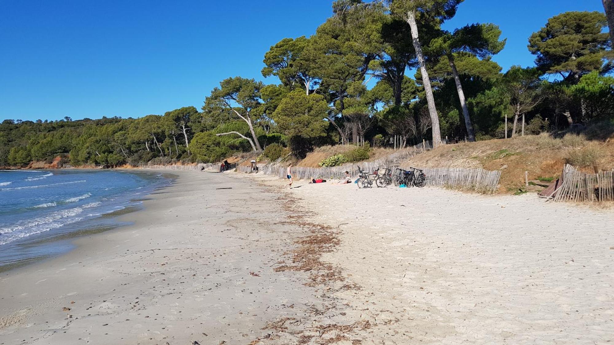 Rez De Jardin T3 Recent Et Calme Au Nouvelles Terres A La Londe Les Maures Apartment Exterior photo